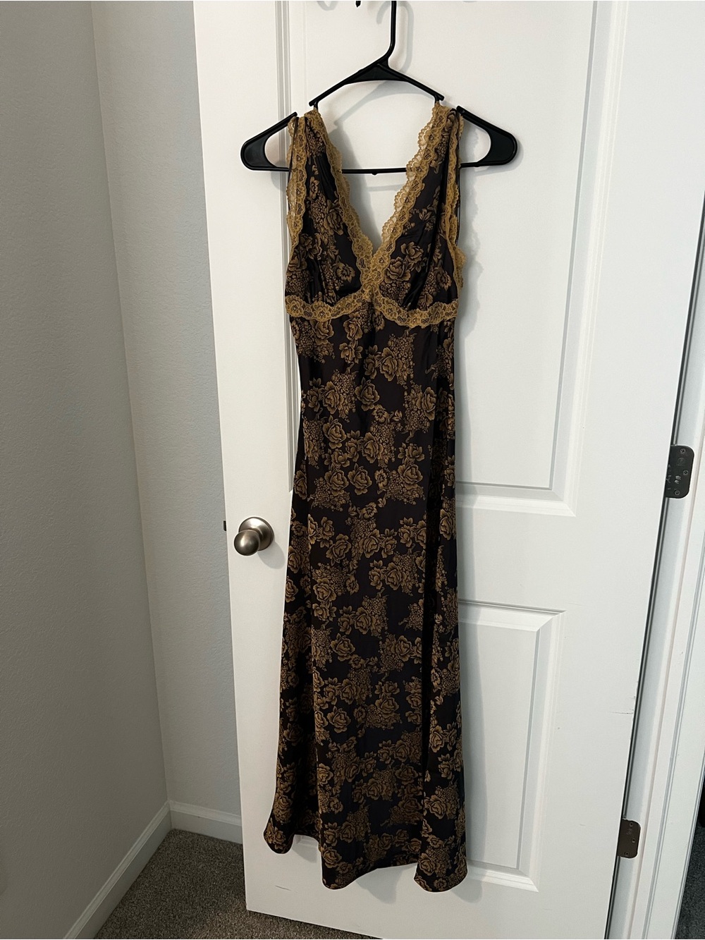 NWOT Sincerely Jules Brown Gold Floral Lace Maxi Dress XS